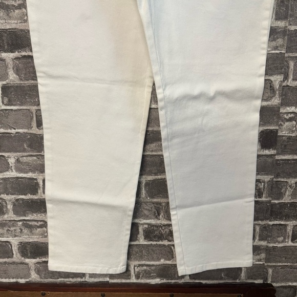 NWT Gloria Vanderbilt Amanda Jeans Classic fit Tapered leg Mid rise White - Picture 7 of 11